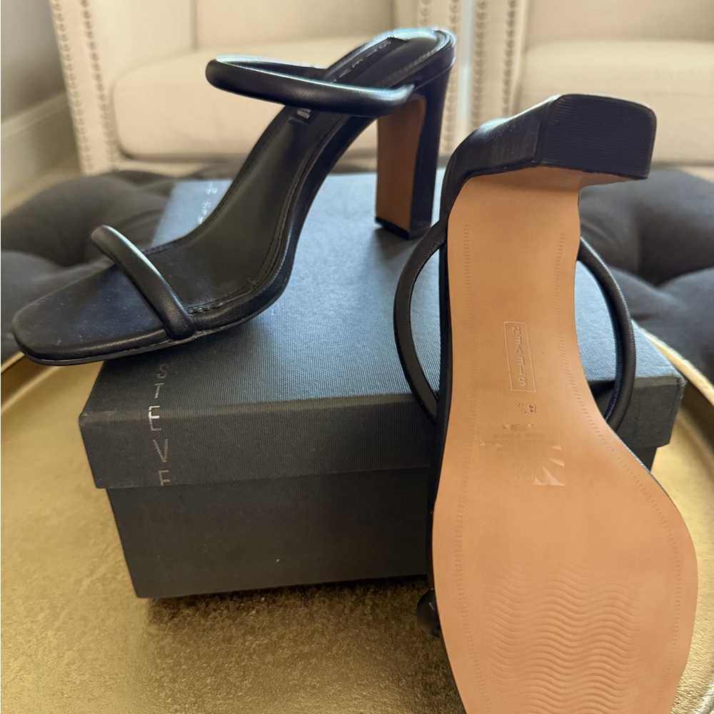 Steve Madden high heeled sandals, Never Worn!!!